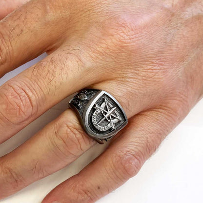 De Oppresso Liber Ring
