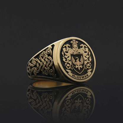 Family Coat of Arms Ring, Personalized Round Family Ring