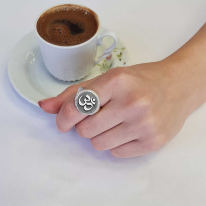Handmade Special 925 Sterling Silver Round Women Om Buddha Ring