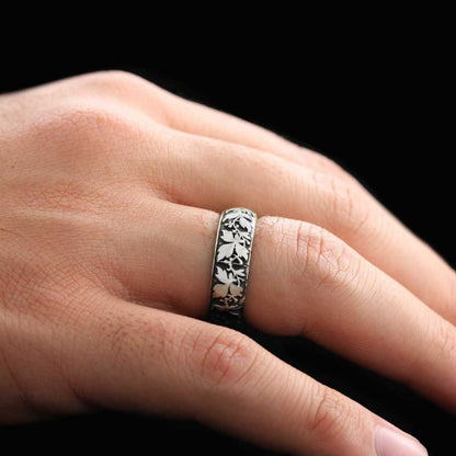 Leaf Pattern Handcrafted Special Design Silver Wedding Ring