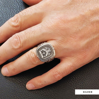 Model Crest Family Ring