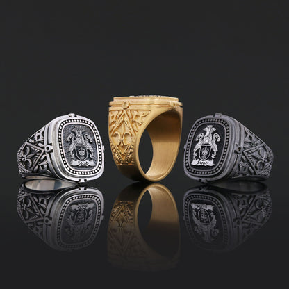 Model Crest Family Ring