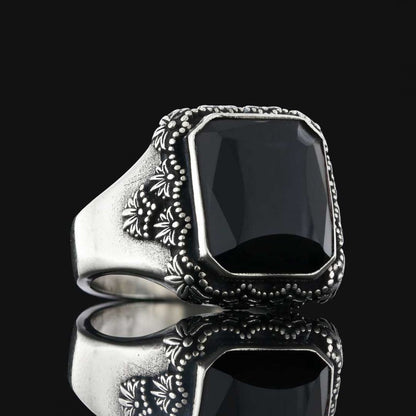 Motif Stone Ring