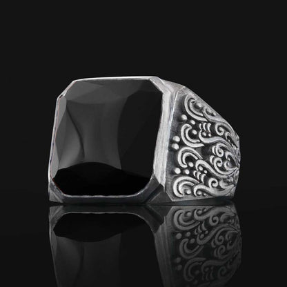 Motif Stone Men Ring