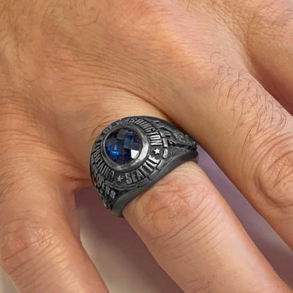 University of Washington Ring