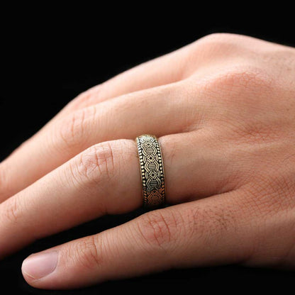Special Design Modern Motif Silver Wedding Ring